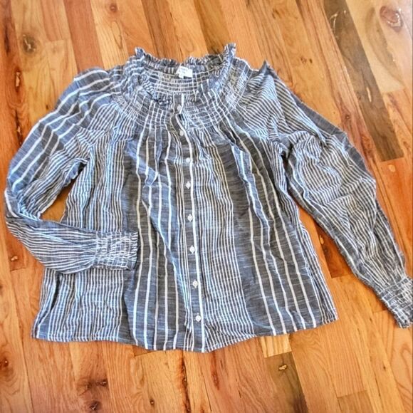 Crown & Ivy Long Sleeve Cotton Button Down Bib Neck XL - Picture 1 of 7